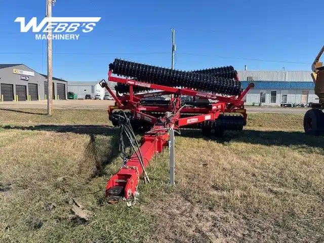 Gallery image 2 for 2024 Landoll xl 36 Pulverizer