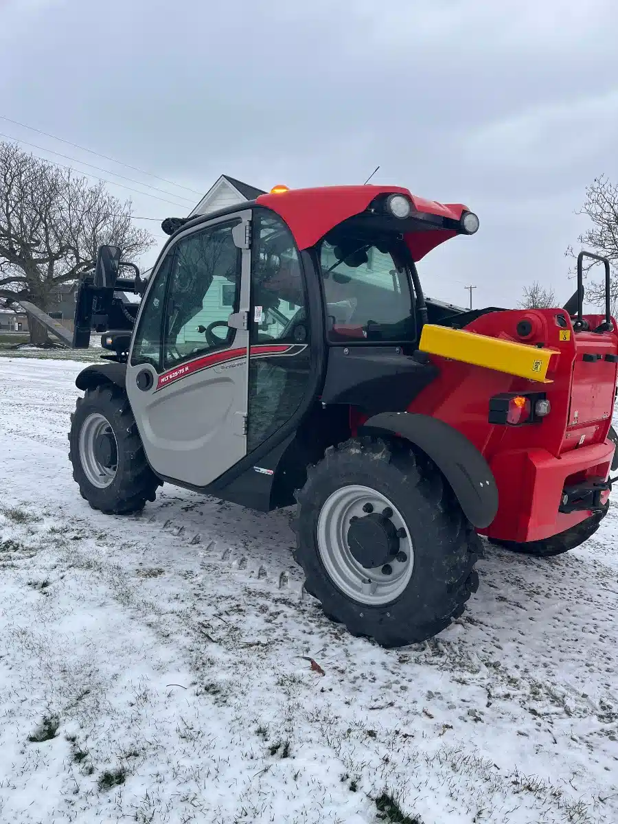 Gallery image 2 for Used 2024 Manitou MLT 625-75H TeleHandler