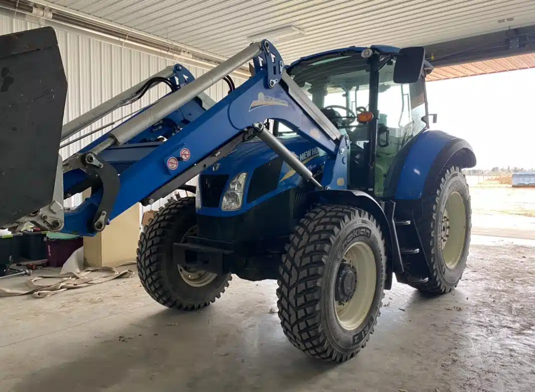 Gallery image 2 for Used 2013 New Holland T5.105 EC Tractor