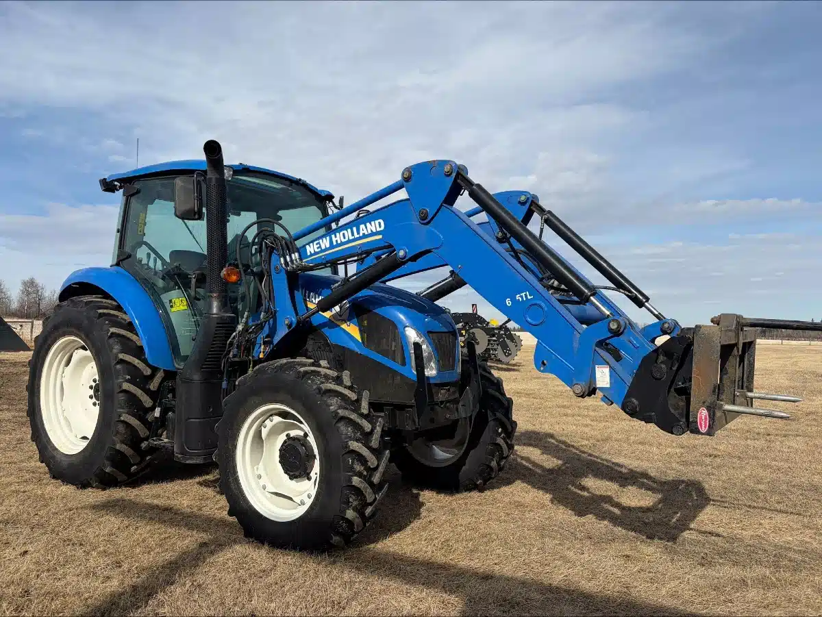 Gallery image 2 for 2018 New Holland POWERSTAR 120 Tractor