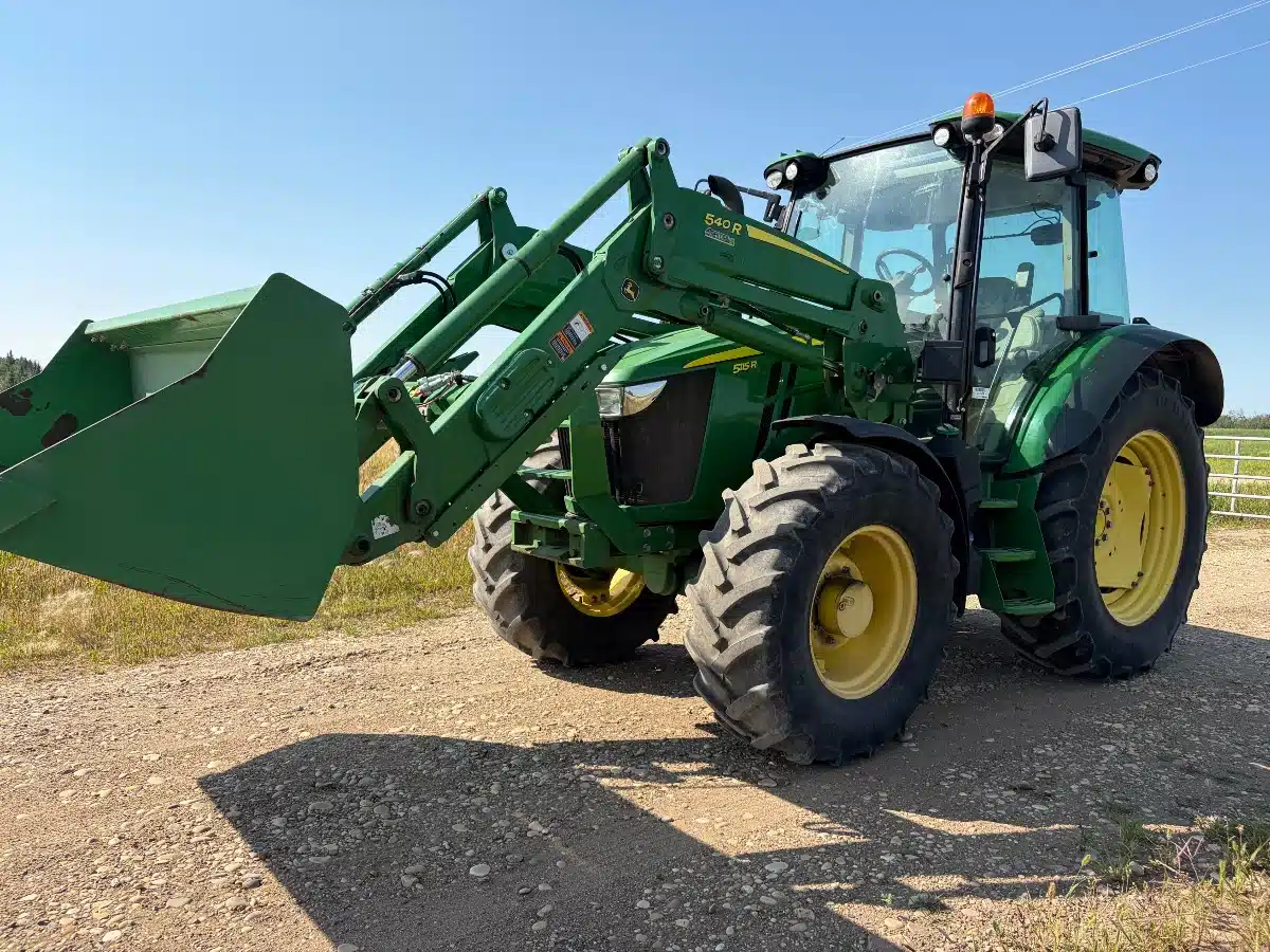 Photo de la Galerie 2 pour 2017 John Deere 5115R Tracteur