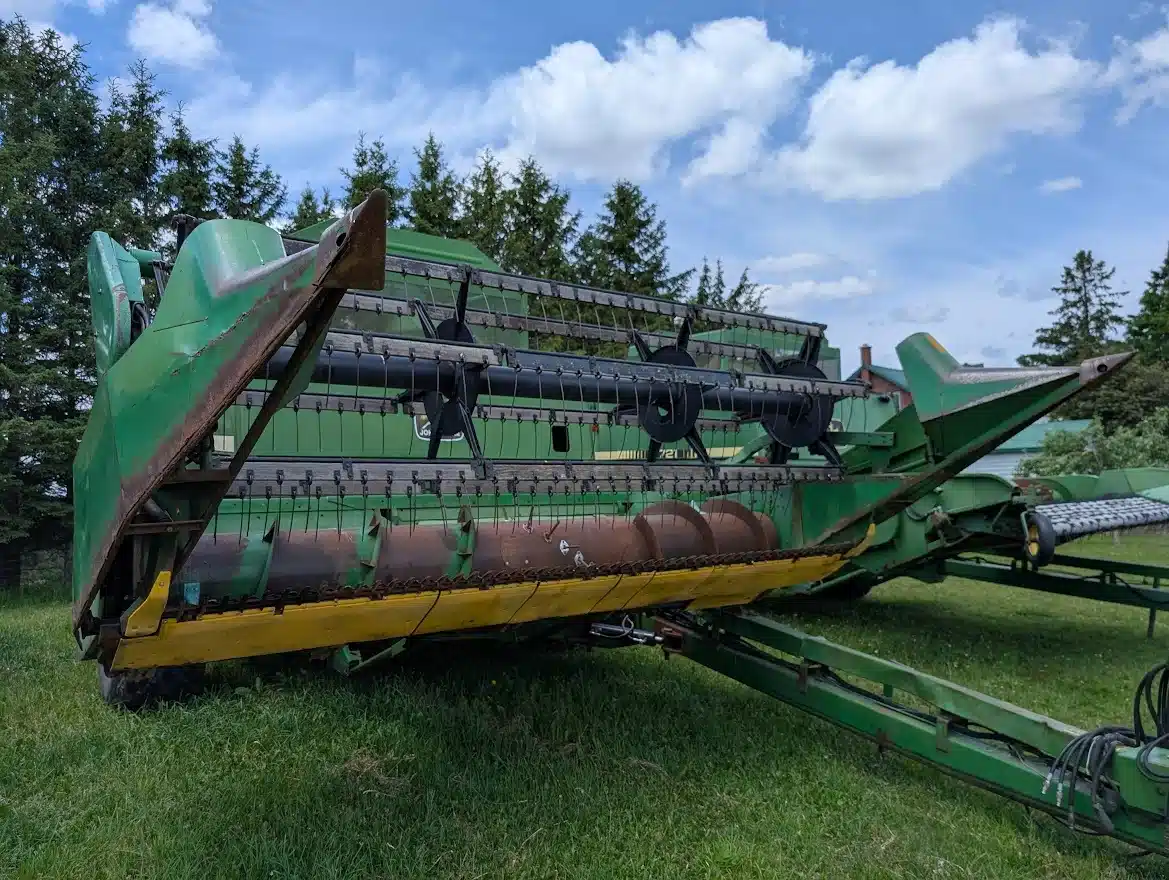Gallery image 1 for John Deere 216 Header - Flex