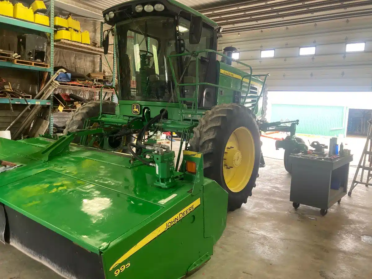 Gallery image 2 for Used 2005 John Deere R450 Windrower