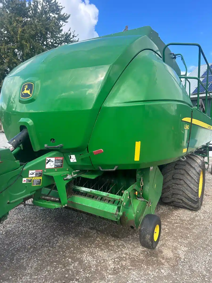 Gallery image 2 for Used 2015 John Deere L340 Square Baler - Large