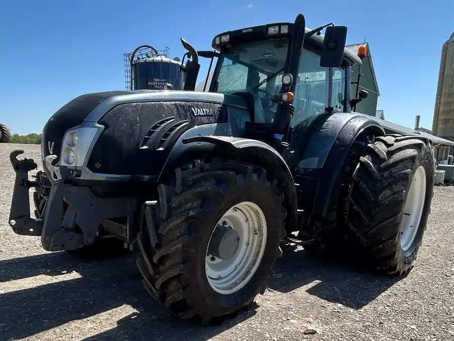 Gallery image 1 for Used 2013 Valtra T163 Tractor