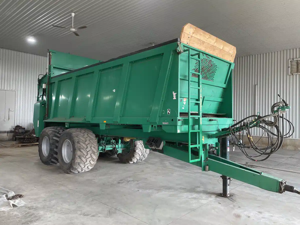 Gallery image 1 for Used 2018 Tebbe HS 220 Manure Spreader