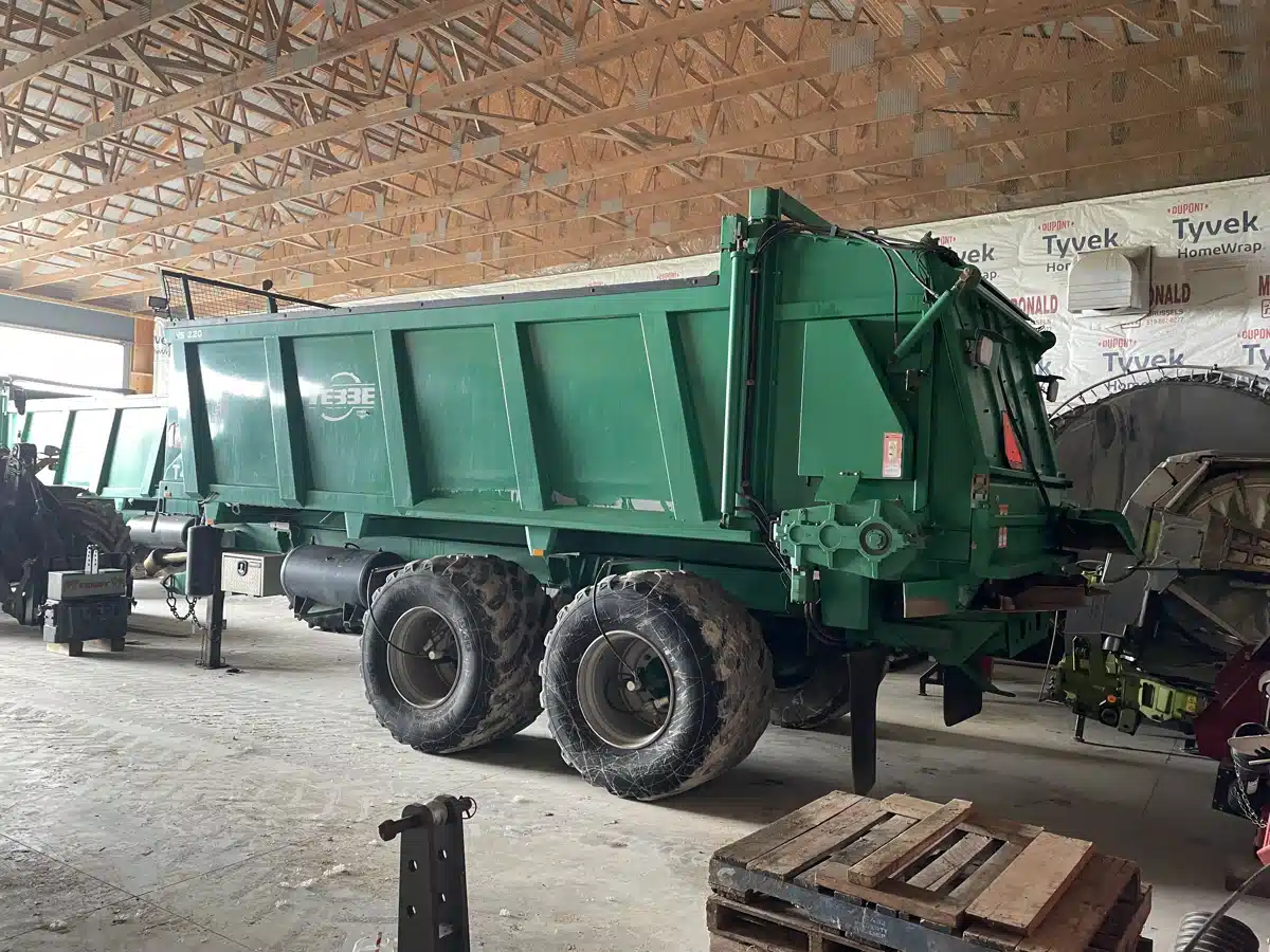 Gallery image 2 for Used 2021 Tebbe HS 220 Manure Spreader