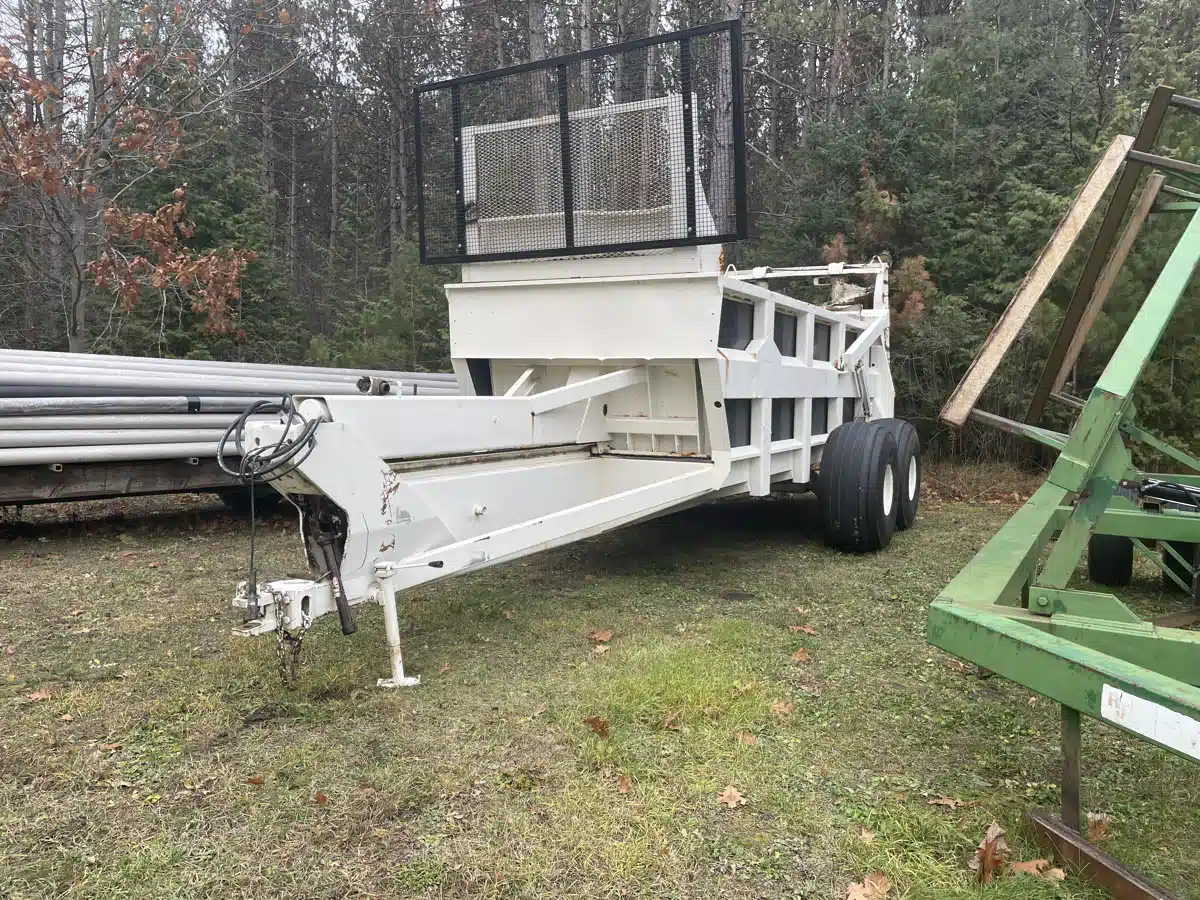Used 2010 Kuhn Knight 2054 Manure Spreader