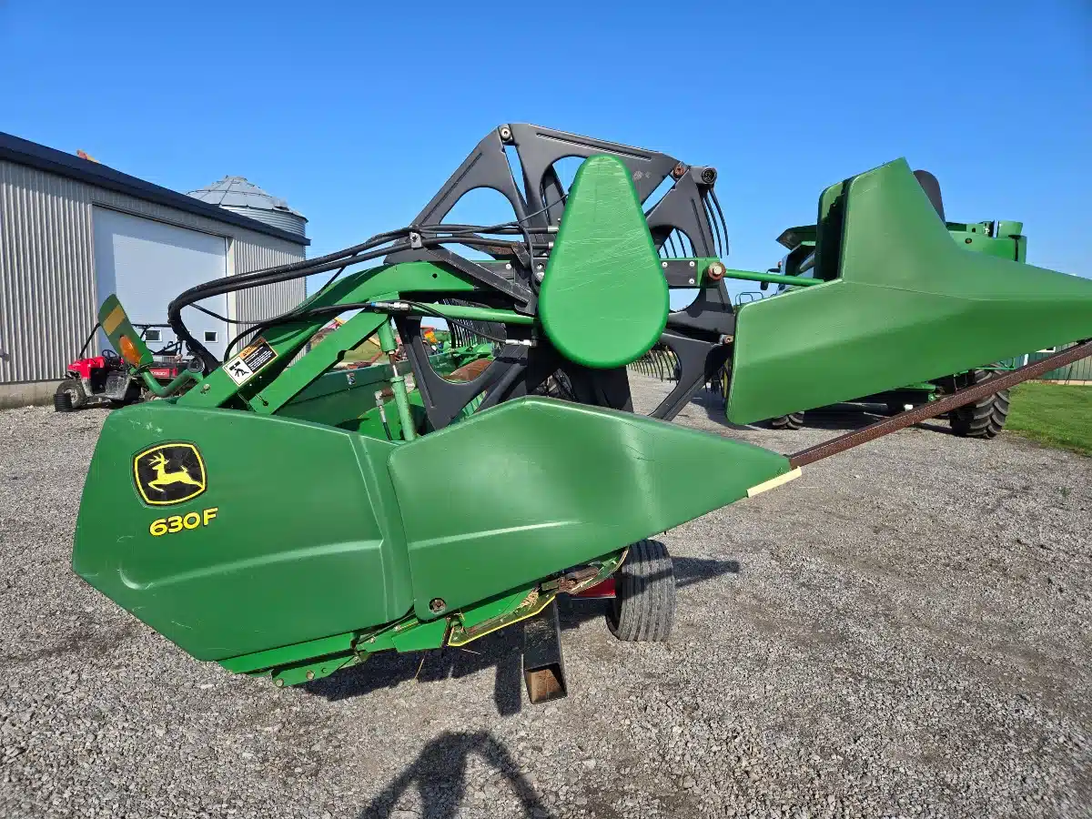 Gallery image 2 for Used 2008 John Deere 630F Header - Auger