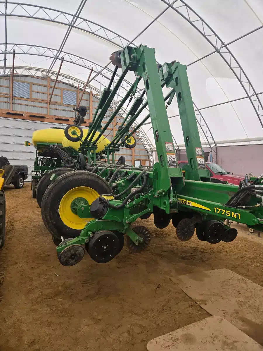 Used 2015 John Deere 1775NT Planter