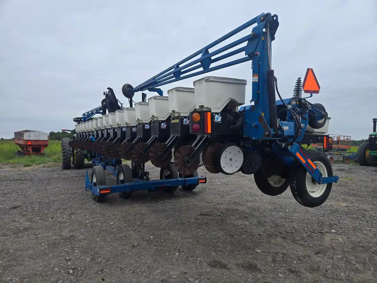 Photo de la Galerie 2 pour 2007 Kinze 3650 Planteur