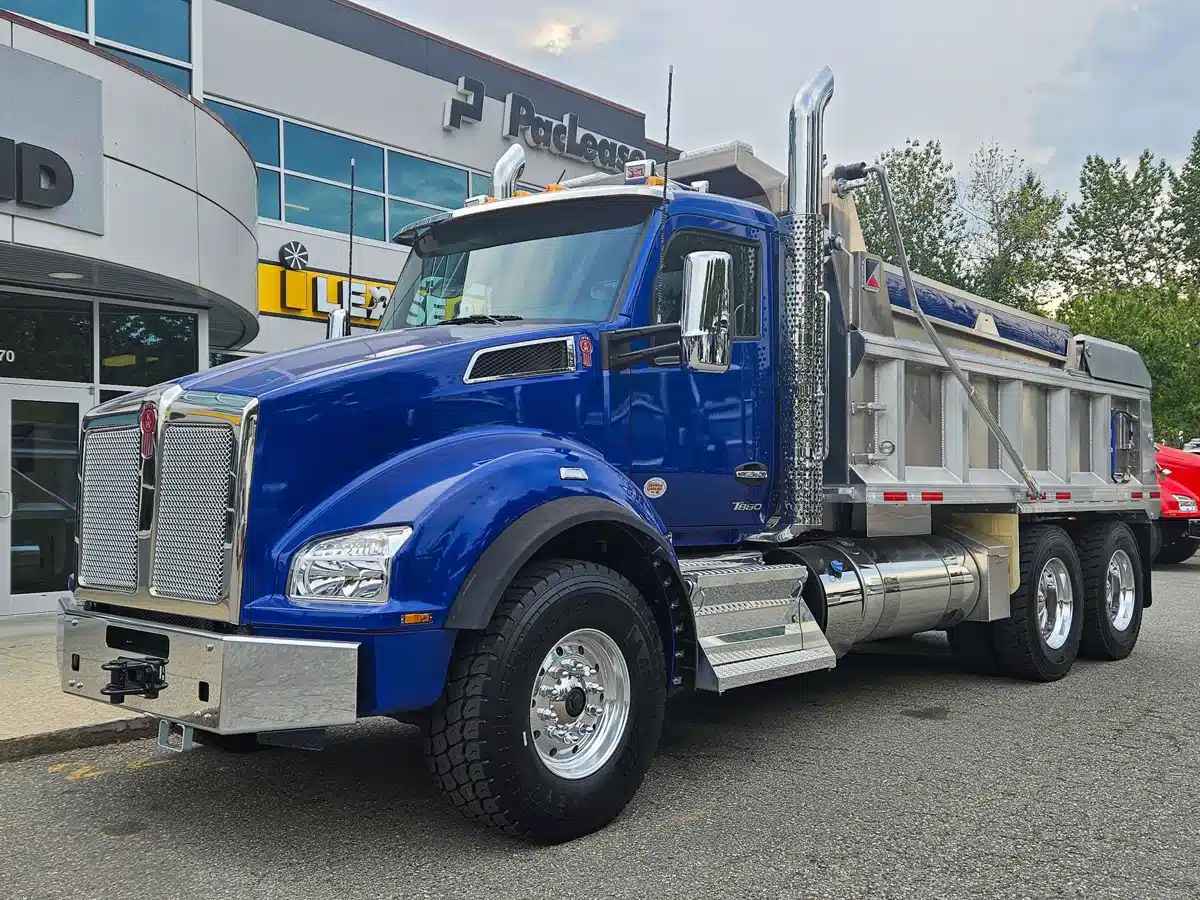 2026 Kenworth T880 Semi-Truck