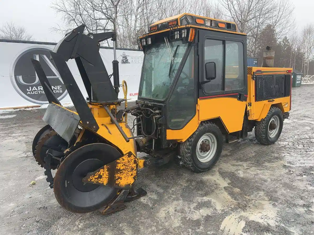 Trackless Vehicles MT6 Snow Blower