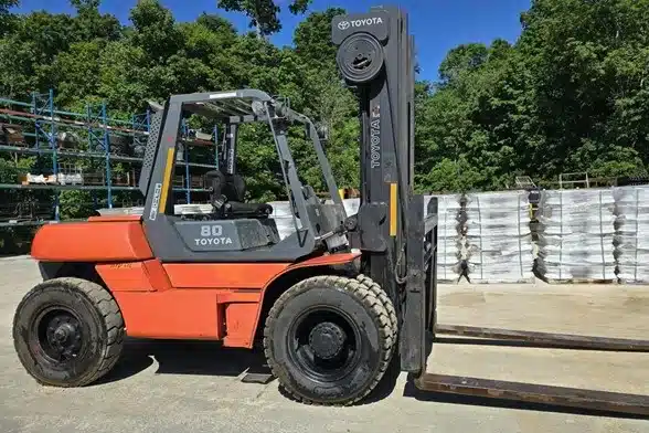 Gallery image 1 for Used 1997 Toyota 605FD80 Forklift