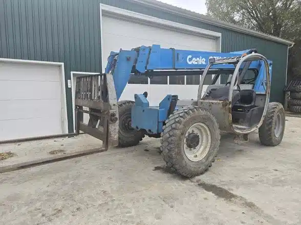 Gallery image 2 for Used Genie GTH-842 TeleHandler