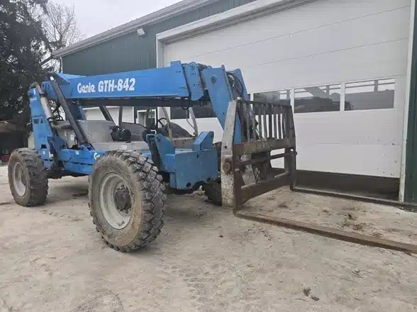 Gallery image 1 for Used Genie GTH-842 TeleHandler