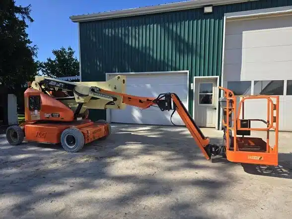 Gallery image 1 for Used 2012 JLG E400AJPN Boom Lift