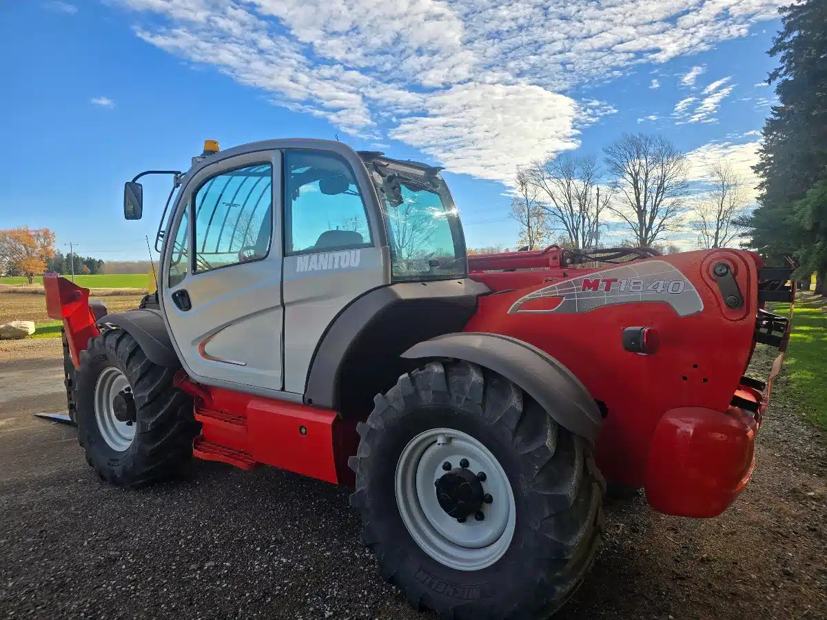 Gallery image 2 for Used 2008 Manitou MT 1840 TeleHandler