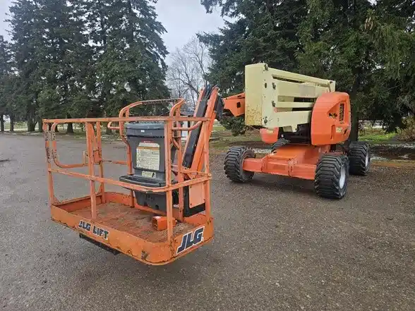 Gallery image 2 for 2014 JLG 450Aj Series 2 Boom Lift