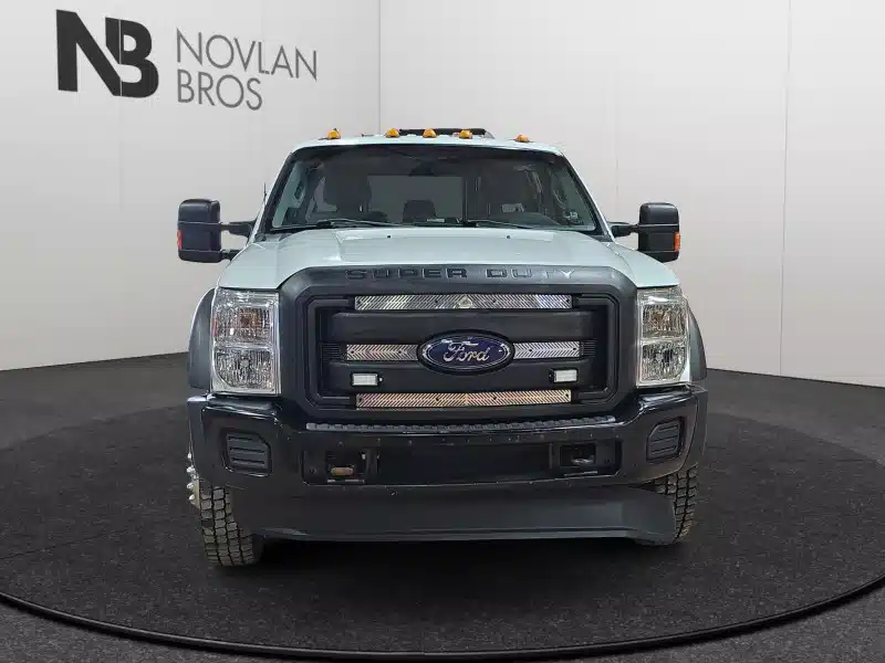 Photo de la Galerie 2 pour 2014 Ford Super Duty F-550 Camion - pickup