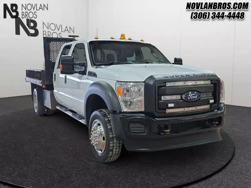 Photo de la Galerie 1 pour 2014 Ford Super Duty F-550 Camion - pickup