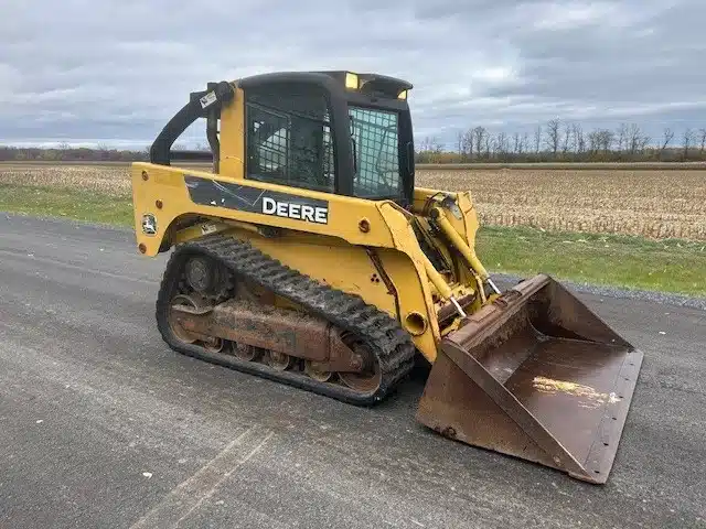Used 2006 John Deere CT322 Track Loader
