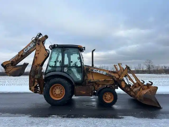 Gallery image 2 for Used 2012 Case 580SN Backhoe Loader