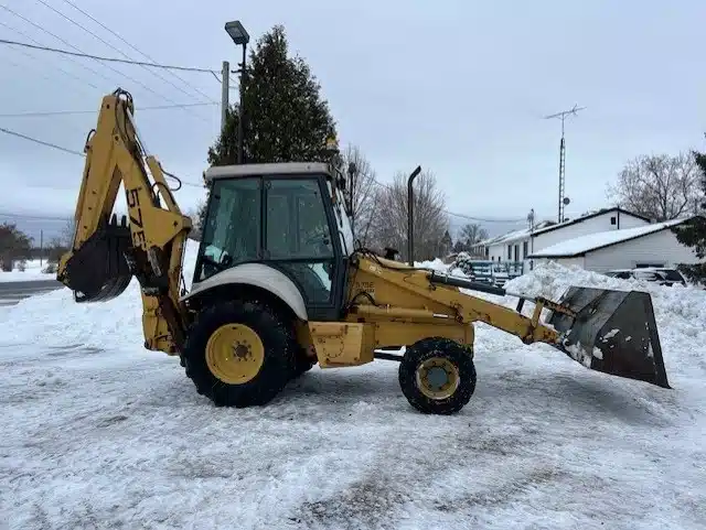 Gallery image 2 for 1999 New Holland 575E Backhoe Loader