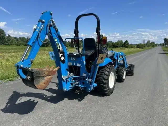 Photo de la Galerie 2 pour 2020 LS Tractor XJ2025H Tracteur