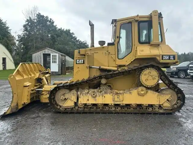 Gallery image 1 for 1995 Caterpillar D5H XL Dozer