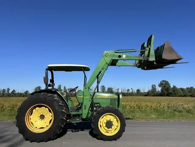 Gallery image 2 for 1994 John Deere 5400 Tractor