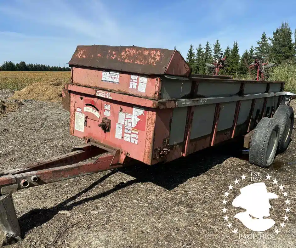 Gallery image 1 for Used Gehl MS425 Manure Spreader