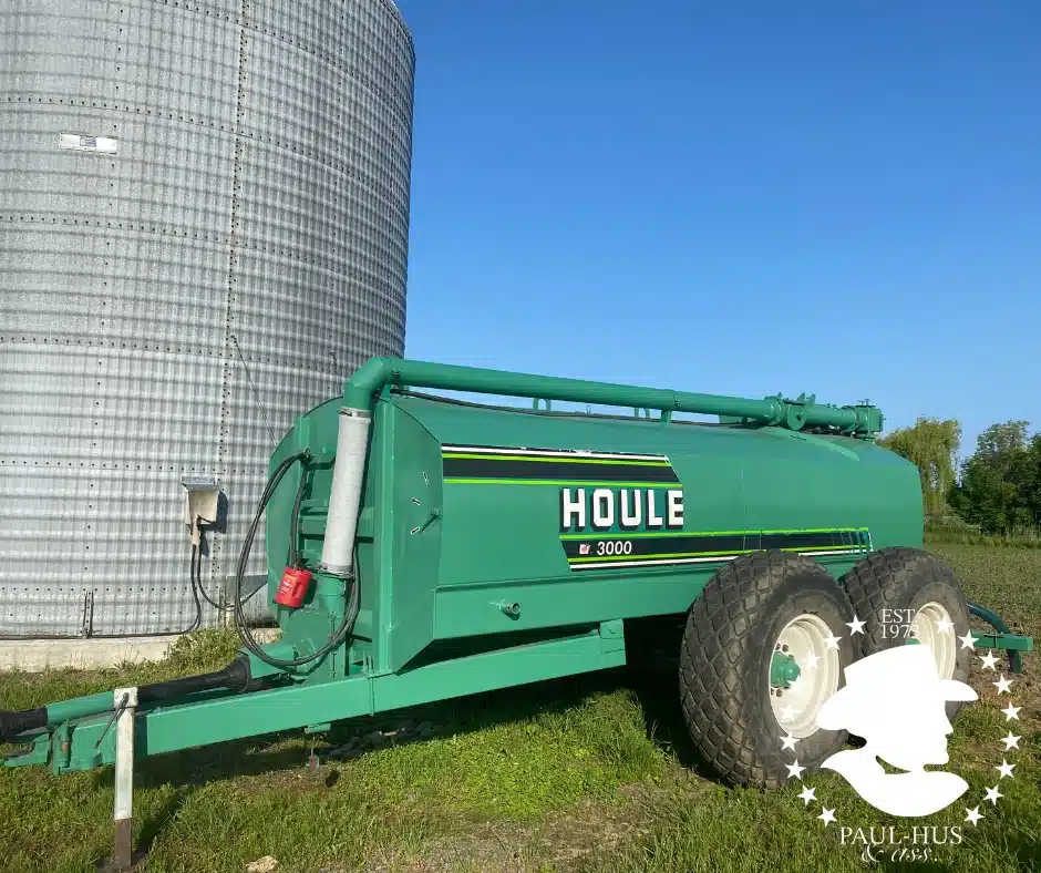 Used Houle 3000 Manure Spreader Liquid