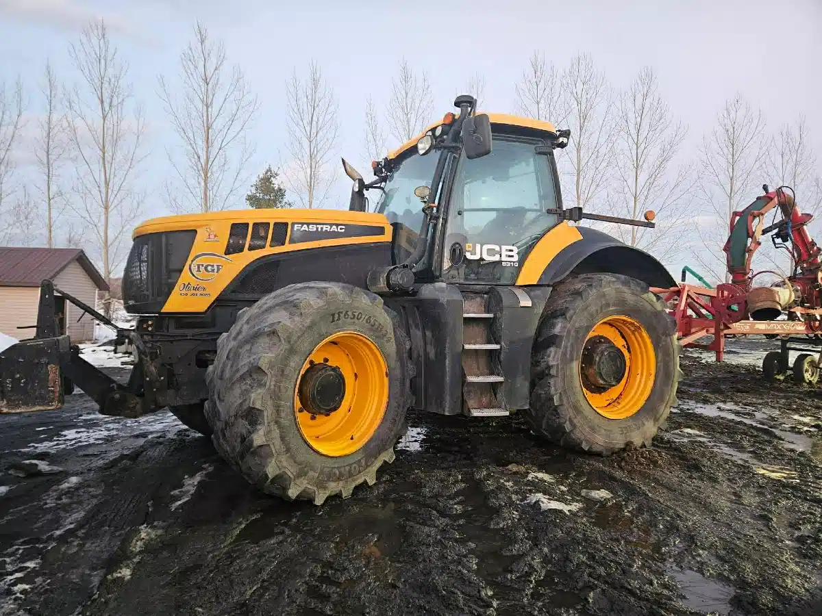 Used 2014 JCB FASTRAC 8310 Tractor