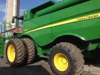 Used 2013 John Deere S660 Combine