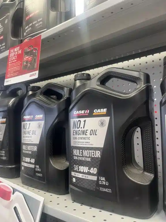 Photo de la Galerie 1 pour 2025 Case IH No.1 Engine Oil SAE 10W-40 - 1Gal Convoyeur