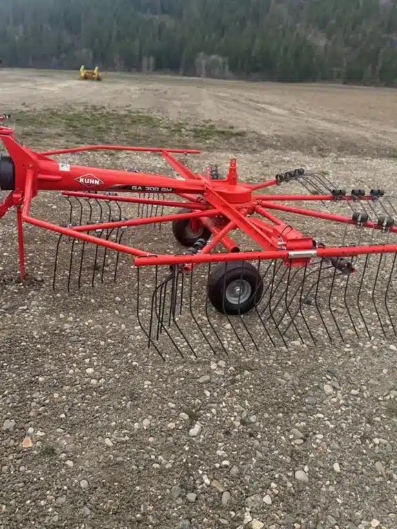 Gallery image 1 for 2026 Kuhn GA300GM-9 Rake