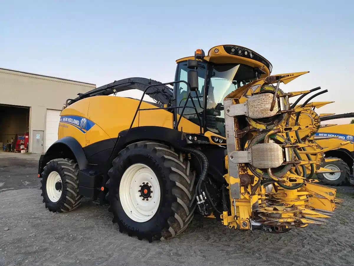 Photo de la Galerie 1 pour 2018 New Holland FR650 Fourragère