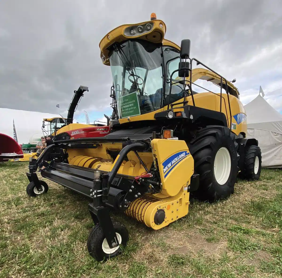 Photo de la Galerie 1 pour 2009 New Holland FR9050 Fourragère