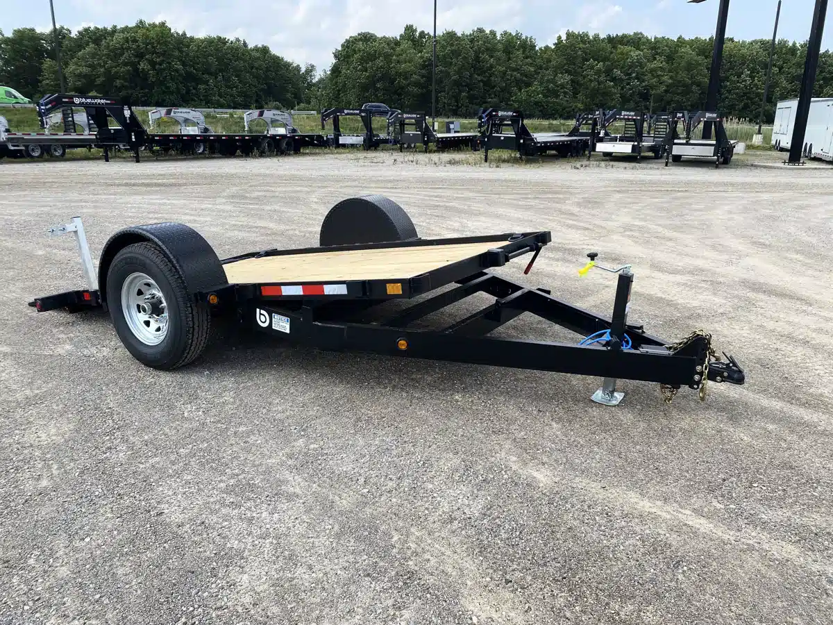 Photo de la Galerie 1 pour 2026 Canada Trailers SINGLE AXLE GRAVITY TILT TRAILERS Remorque - Plateforme basculante