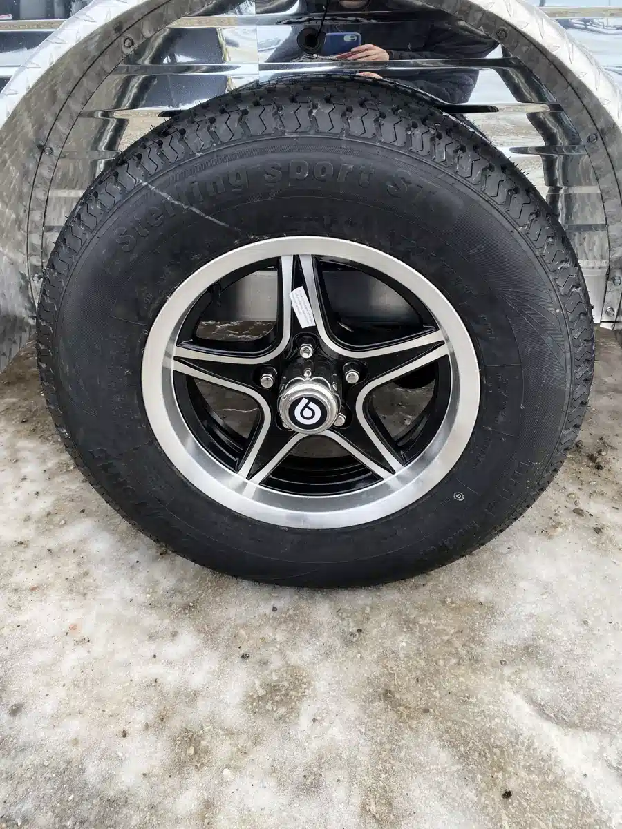 Gallery image 2 for 2026 Legend Aluminum Deluxe V-Nose Trailer