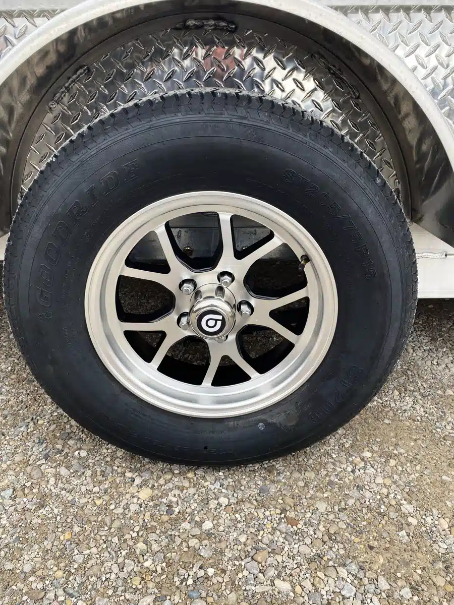 Gallery image 2 for 2026 Canadian Mennonite Built Side Loader Aluminum Trailer - Utility