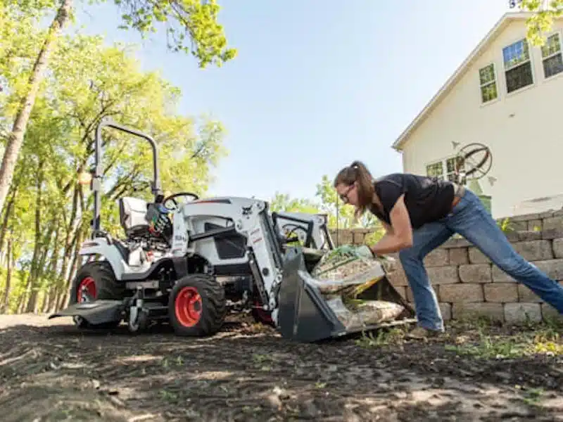 Gallery image 2 for 2025 Bobcat Sub-Compact Tractors CT1025 Tractor