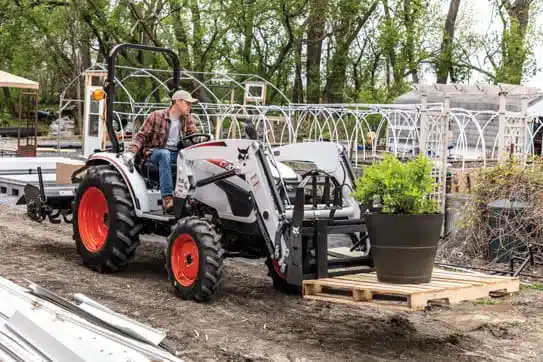Gallery image 2 for 2023 Bobcat CT2040 Tractor