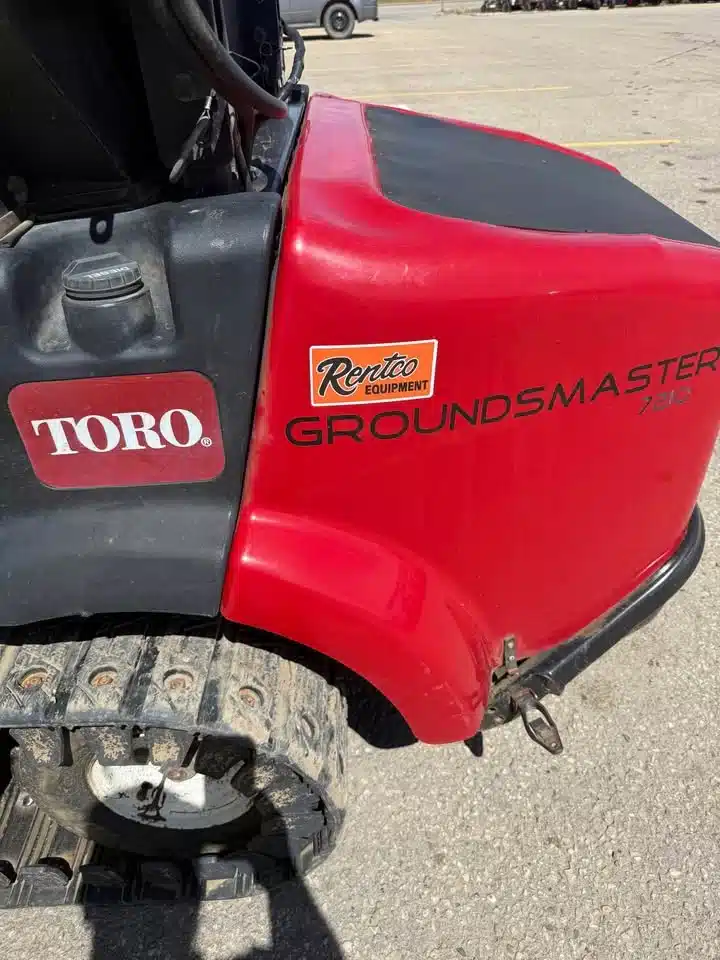Gallery image 2 for 2007 Toro GROUNDMASTER 7210 Mower - Zero Turn