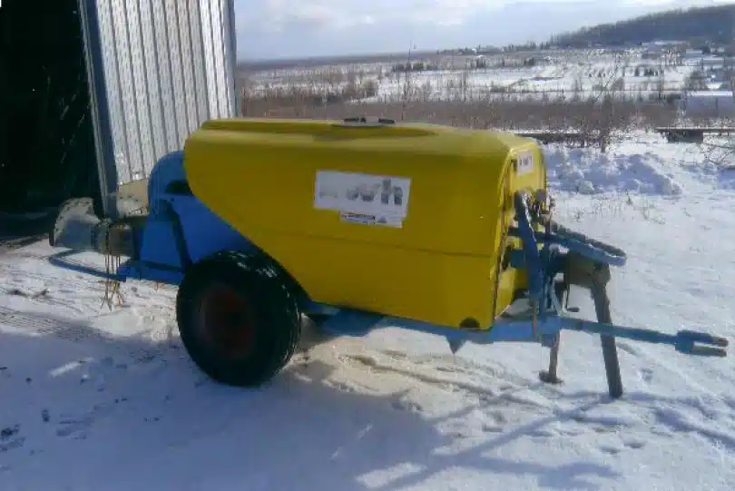 W1 B1550 Sprayer - Pull Type