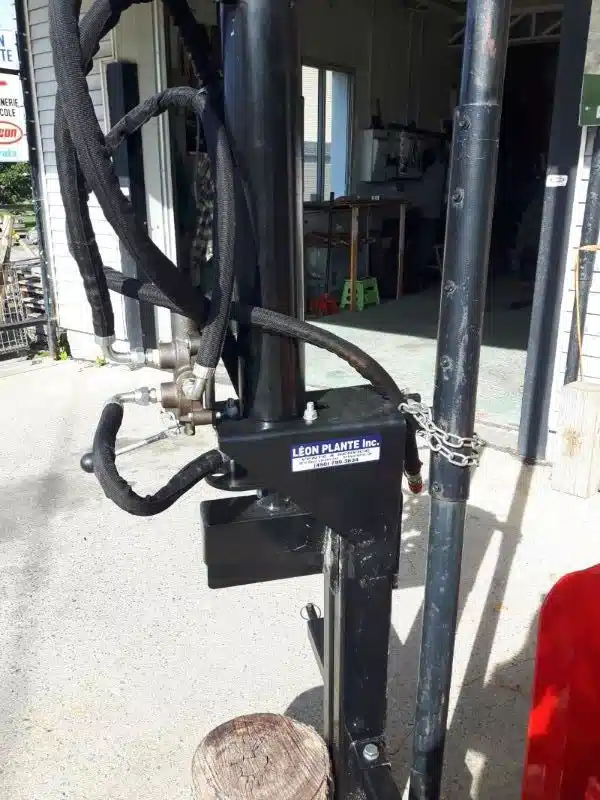 Photo de la Galerie 2 pour Walco 20 TONNES Fendeuse à bois