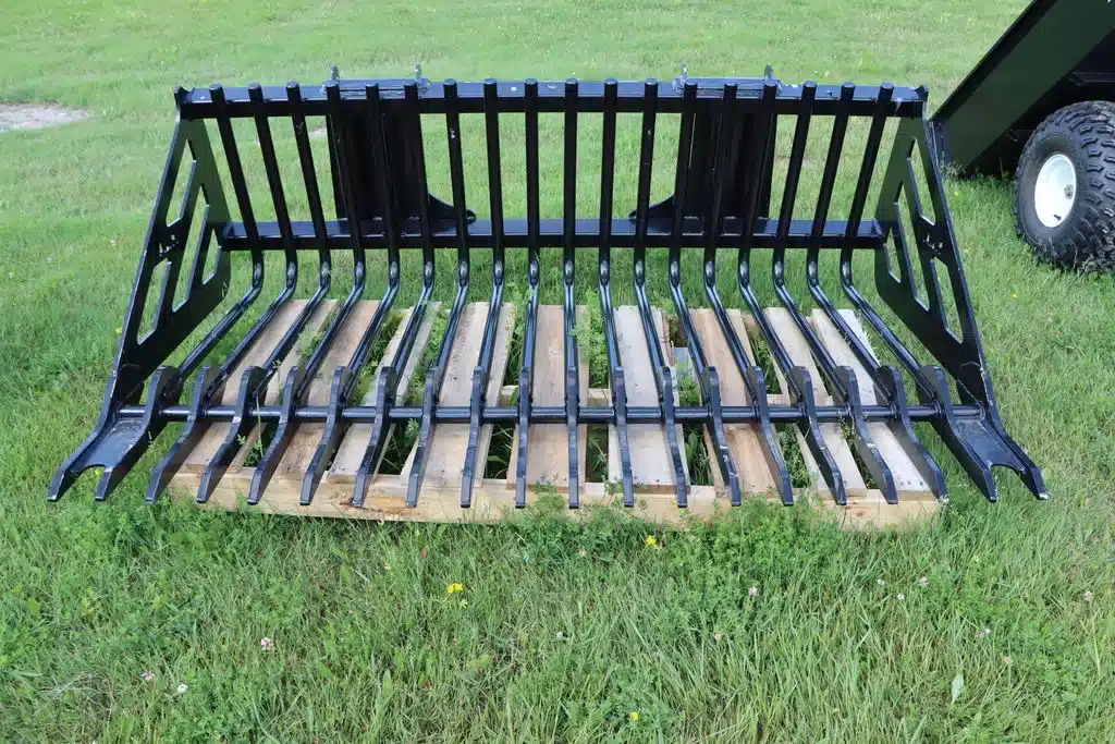 Photo de la Galerie 1 pour 2025 HLA Attachments Stone Fork (Retainer Style Tine) REGULAR DUTY SFR70 Godet (bucket)