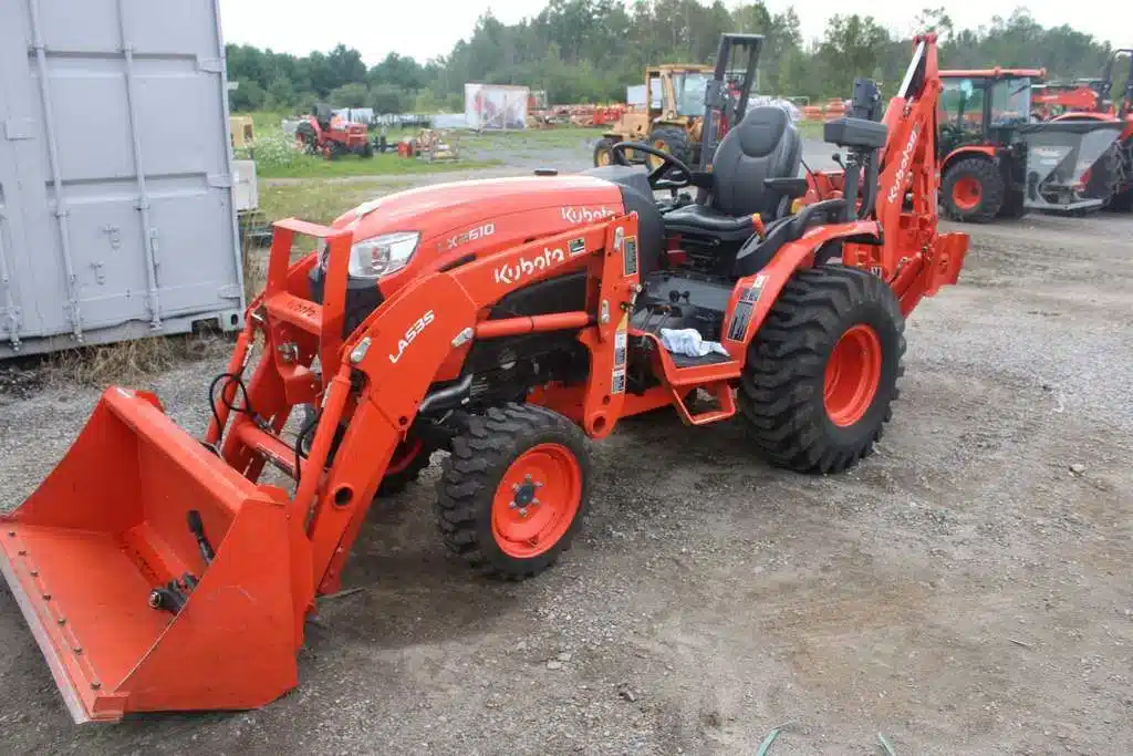 Gallery image 2 for 2022 Kubota LX Series LX2610HSD Tractor