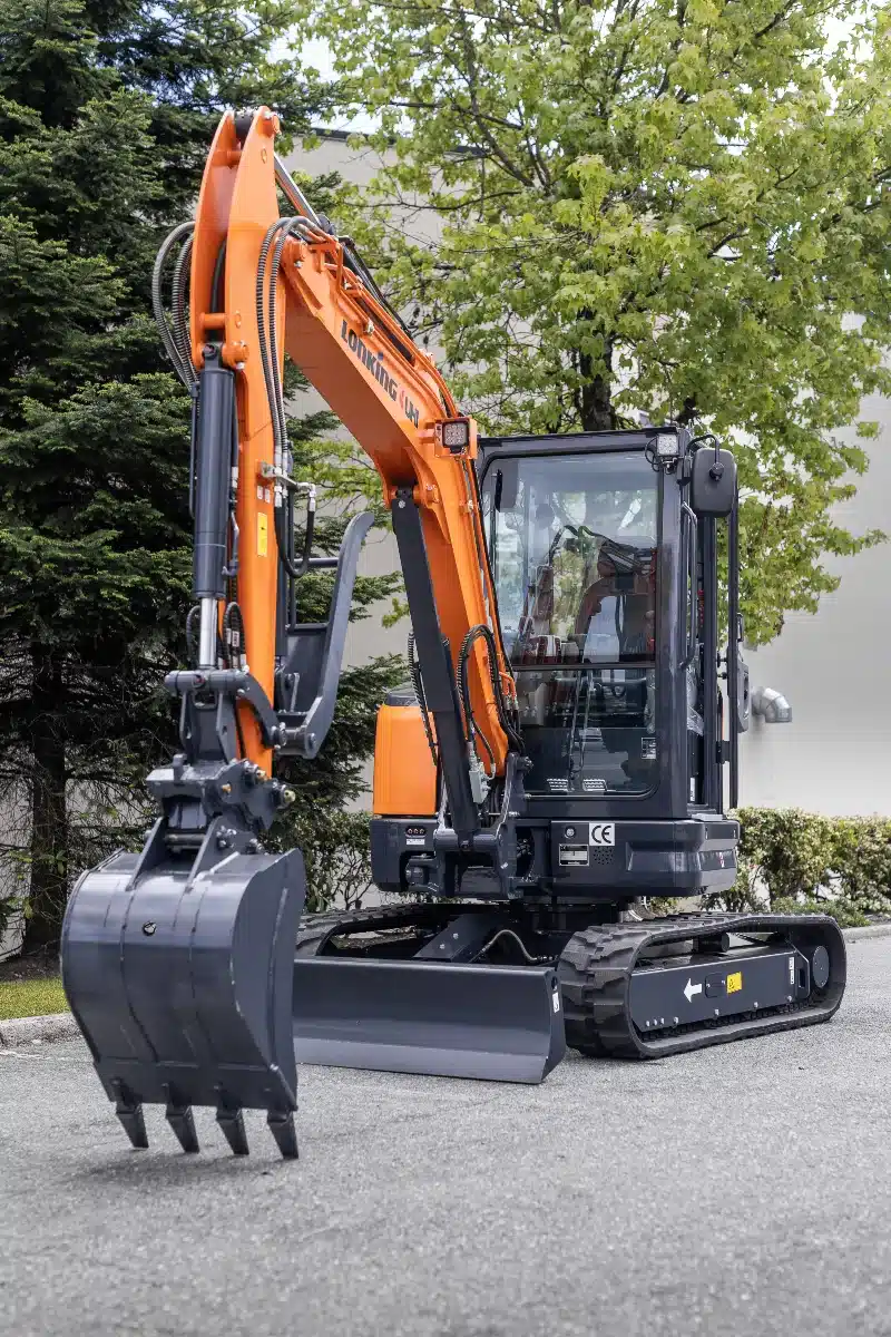 Gallery image 2 for UHI Machinery CDM6035 Excavator
